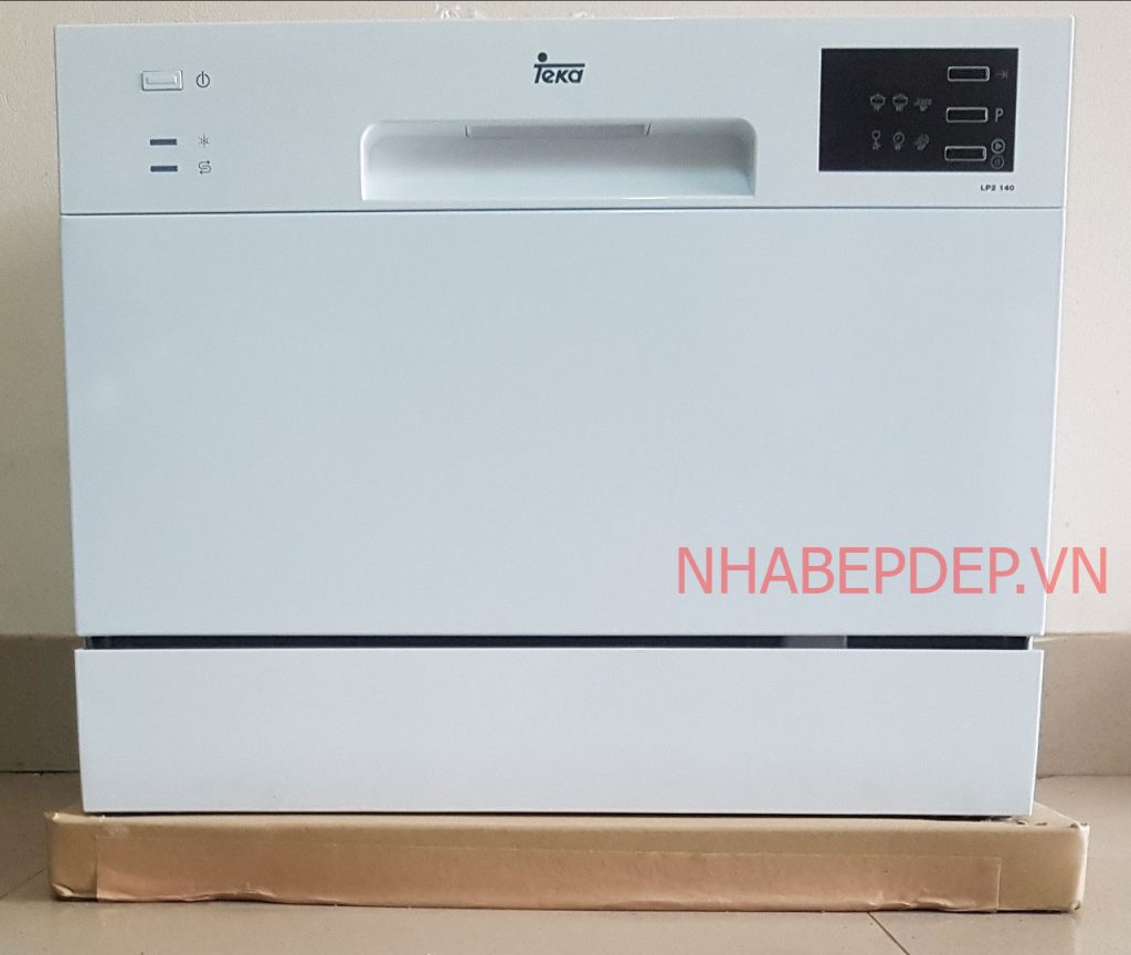 Mặt trước của máy