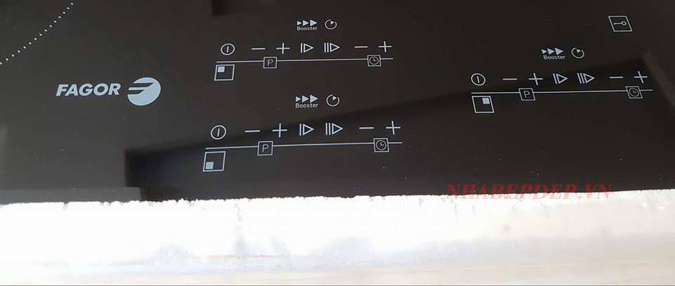 Bảng điều khiển cảm ứng