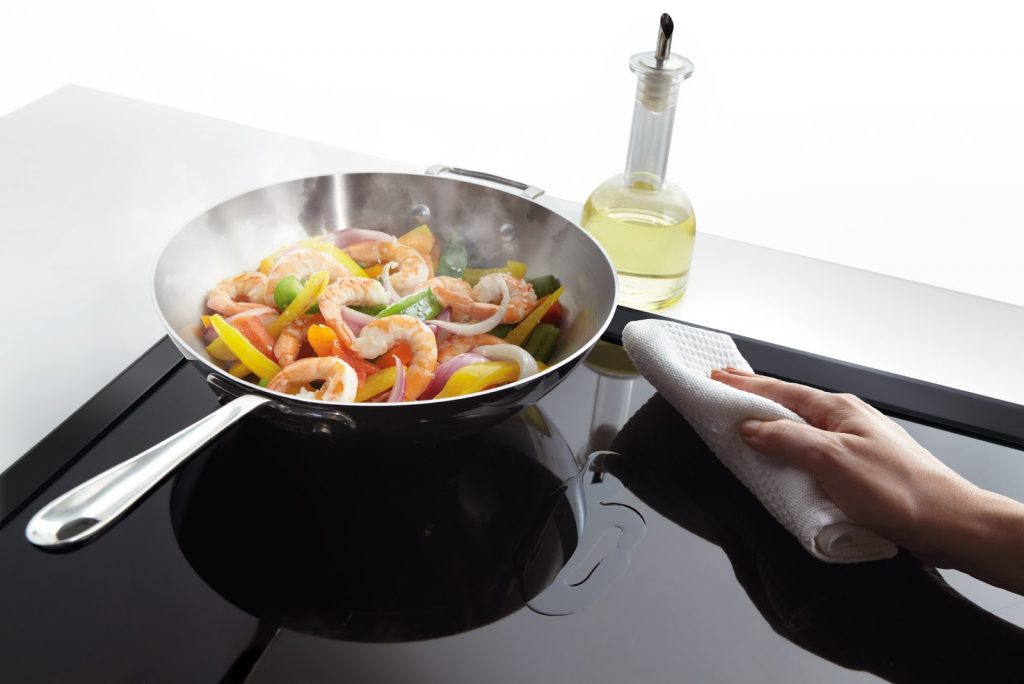 Bếp từ và bếp điện loại nào tốt hơn?