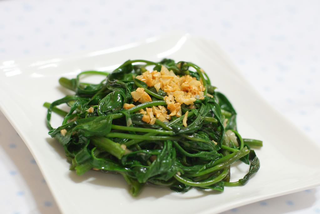 Rau muống xào tỏi
